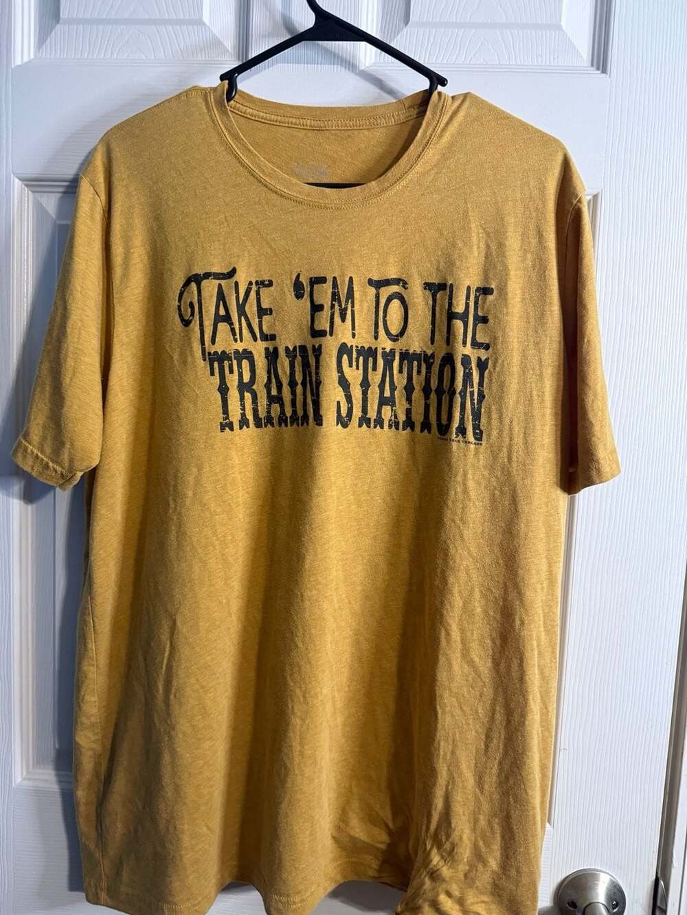 Texas True Threads Take Em To The Train Station Yellowstone Graphic T-Shirt XL